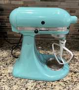 KitchenAid Stand Mixer Artisan Series 5 Quart Tilt-Head Stand - Image 8