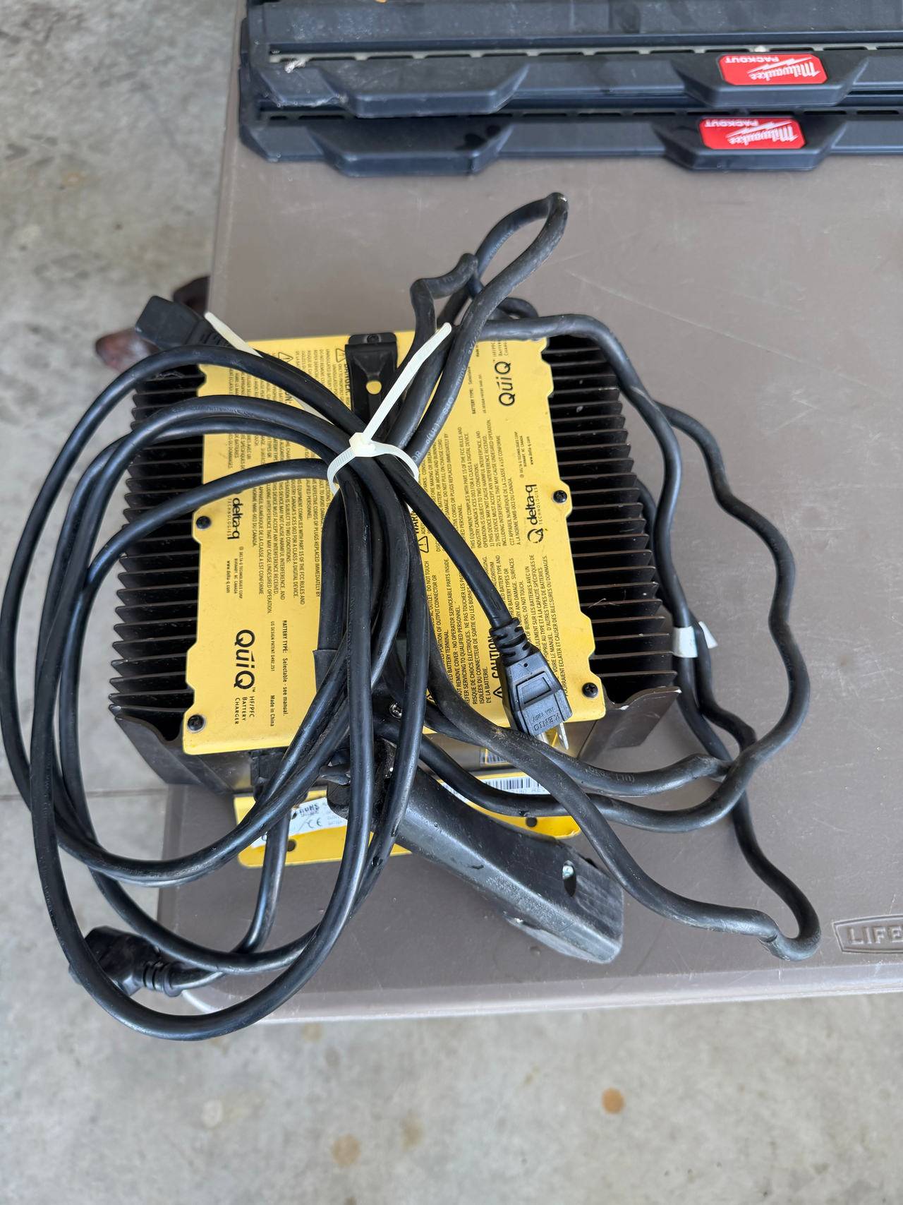 Delta-Q QuiQ 48V 18A Battery Charger 913-4810-E3B