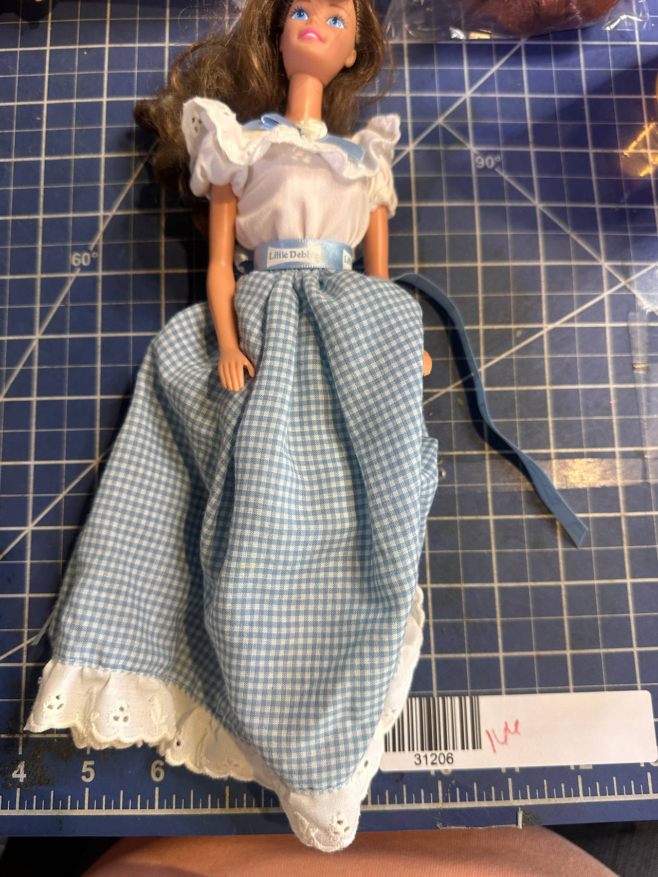 Barbie LITTLE DEBBIE collectible series fashion doll vtg 1995  166