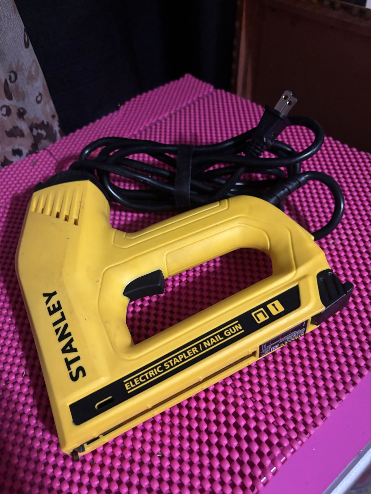Stanley TRE550Z Electric Stapler / Brad Nail Gun