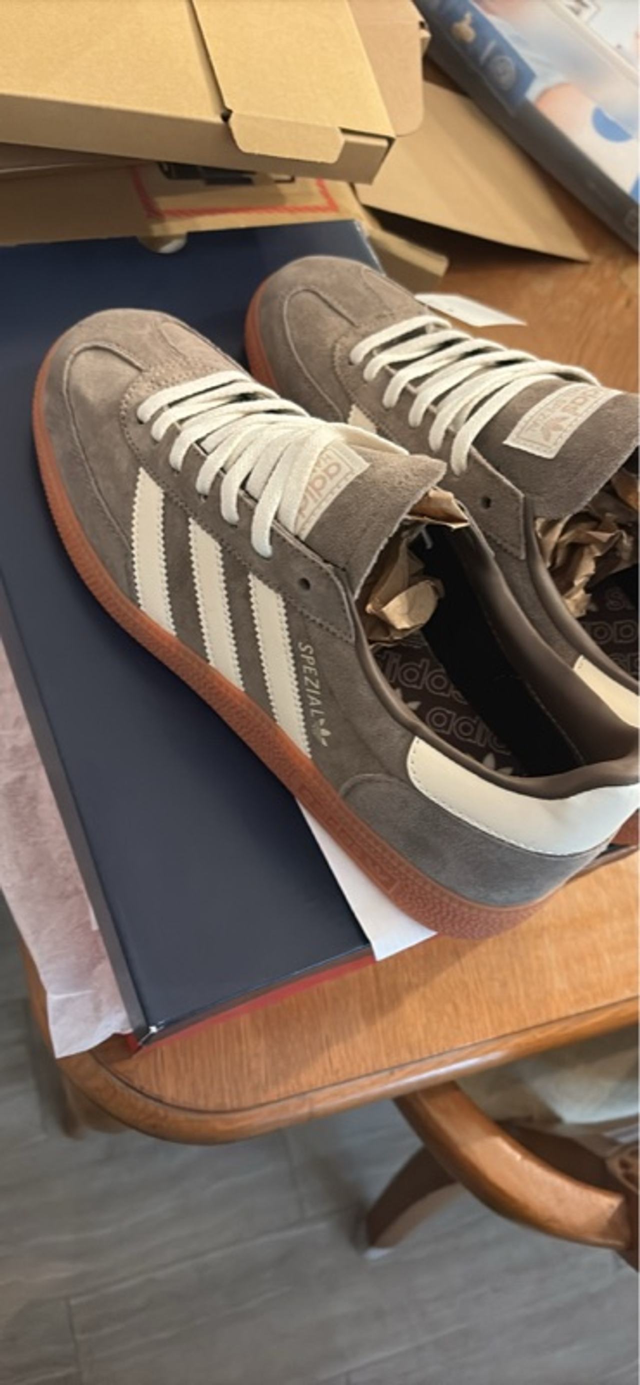 9 1/2 adidas Handball Spezial Brown