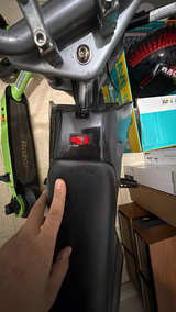 Razor MX350 Dirt Rocket Electric Motocross Bike - Image 2