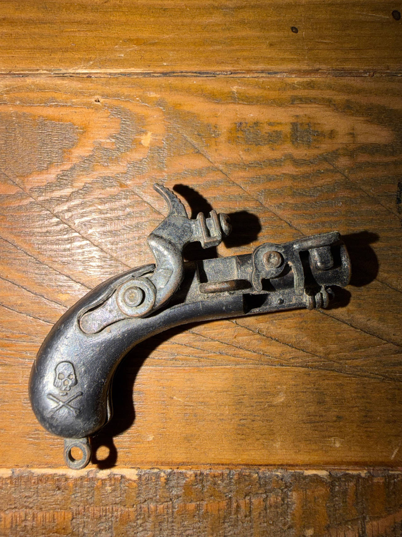 Vintage Miniature Pirate Flintlock Cap Keychain