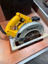 DeWalt DW361 7-1/4" Circular Saw - Image 3