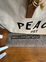 Santa Barbara Design Studio Peace Out Canvas Tote Bag - Image 4