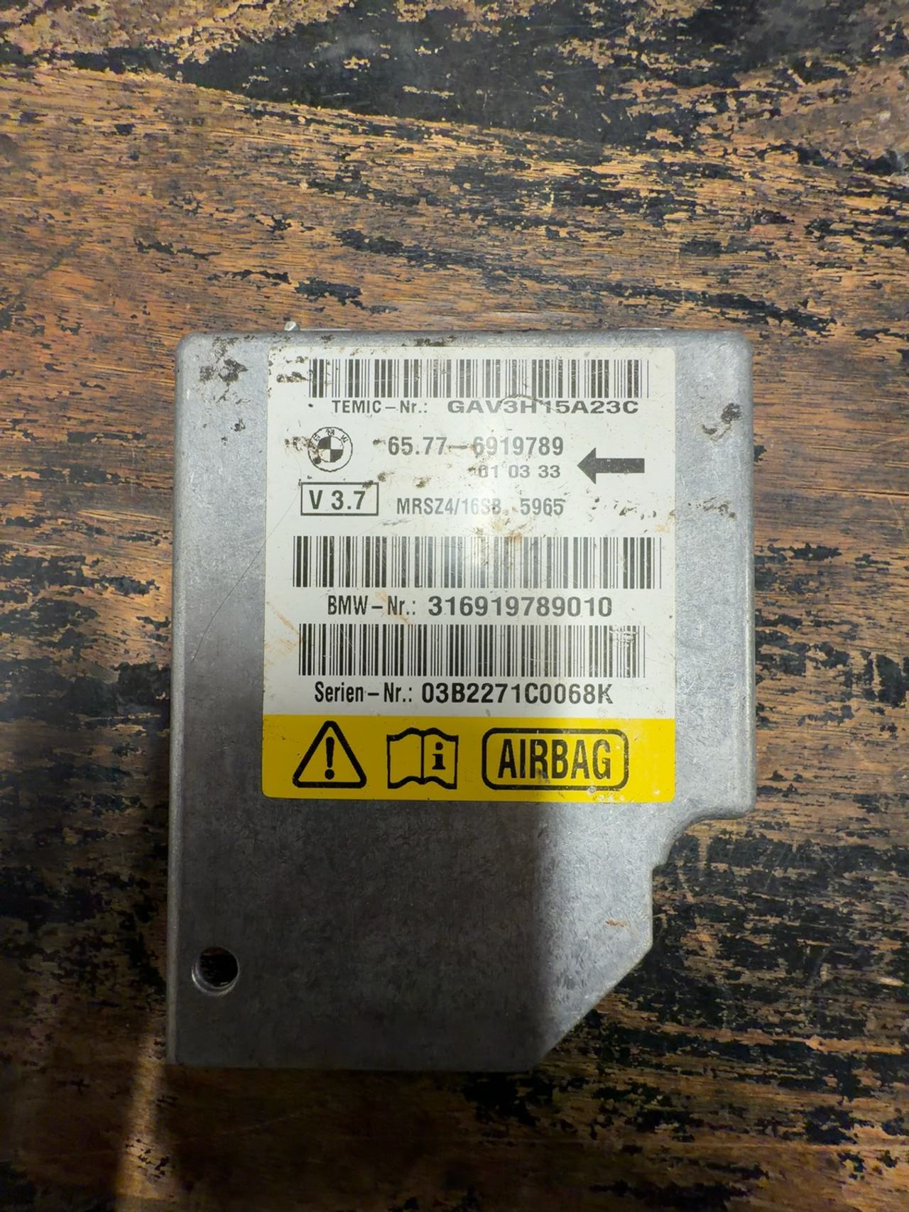 BMW Airbag Control Unit (SRS) Part 6919789