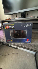 Bburago Red Bull Racing RB19 Diecast Model Car - Image 2