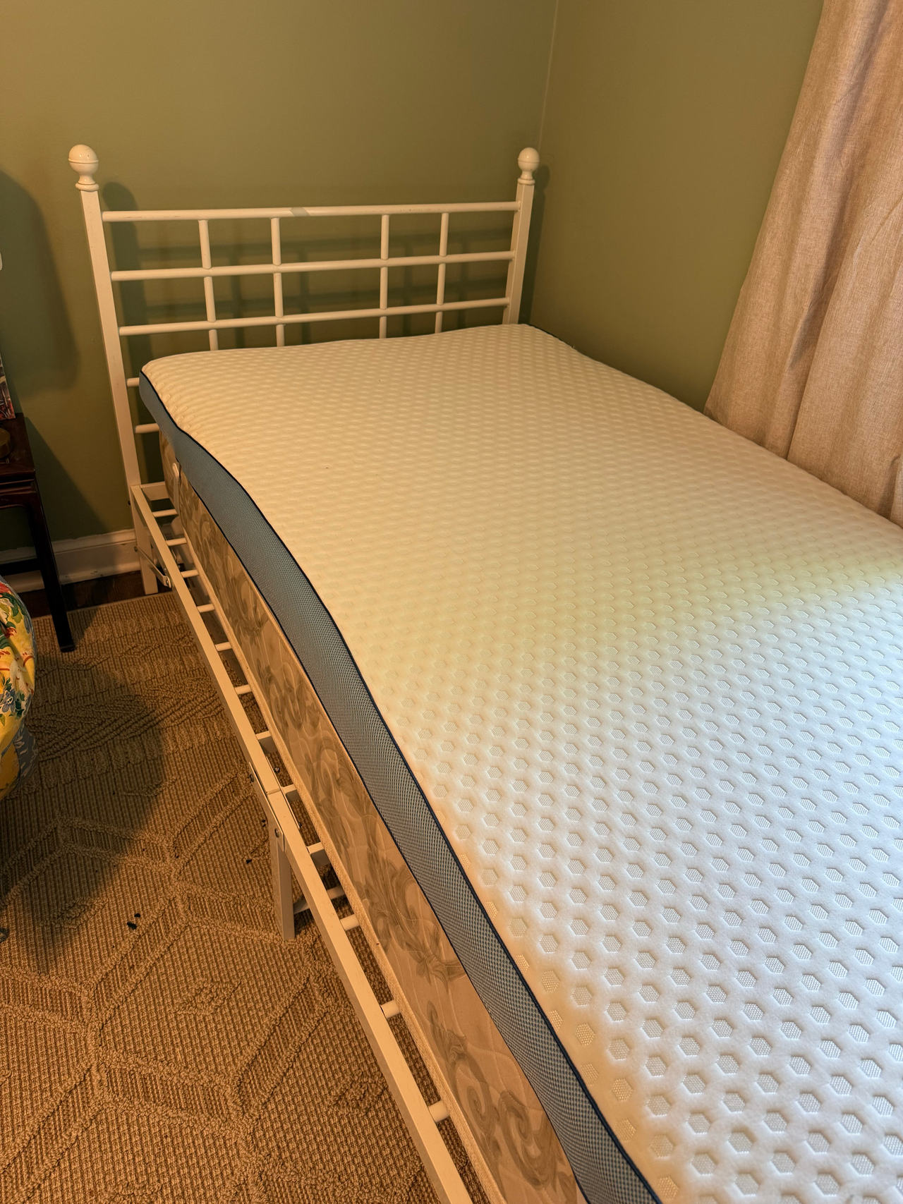 Twin Size Metal Bed Frame + Mattress