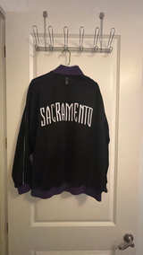 Reebok Sacramento Kings Puffer Jacket Black/Purple - Image 2