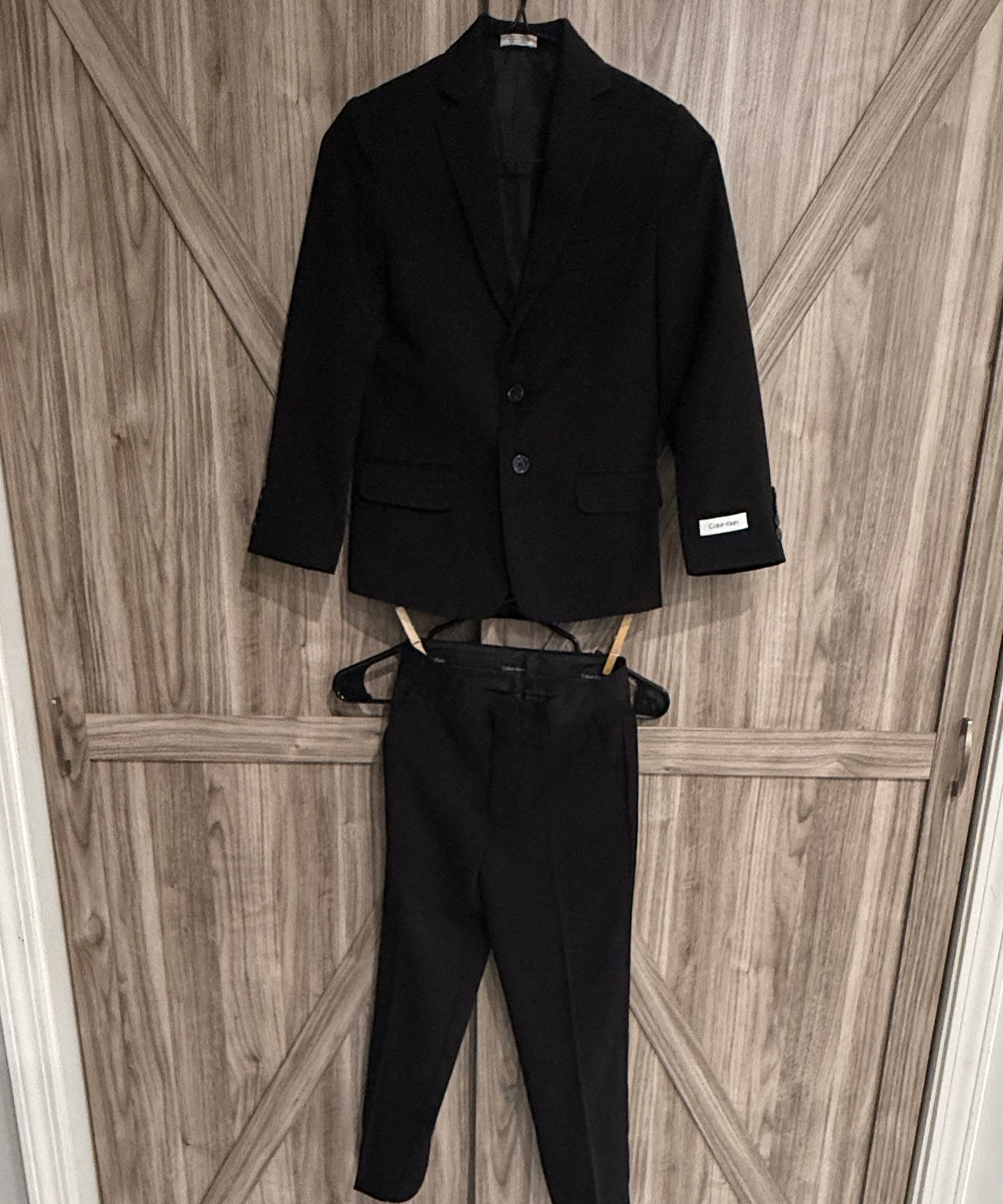 Black Calvin Klein Boys 2-Piece Suit Set size 8 Jacket and Dress Pants