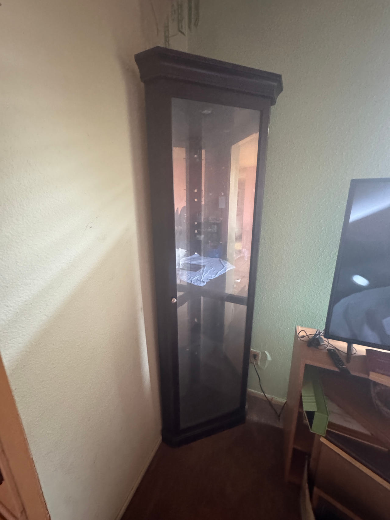 Corner Curio Cabinet lighted