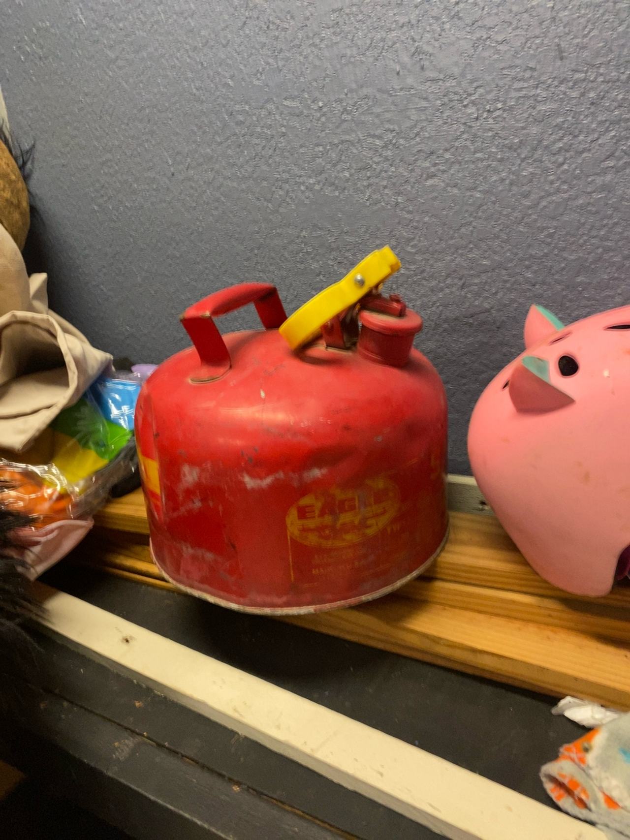 Eagle 2.5 Gallon Red Safety Gas Can