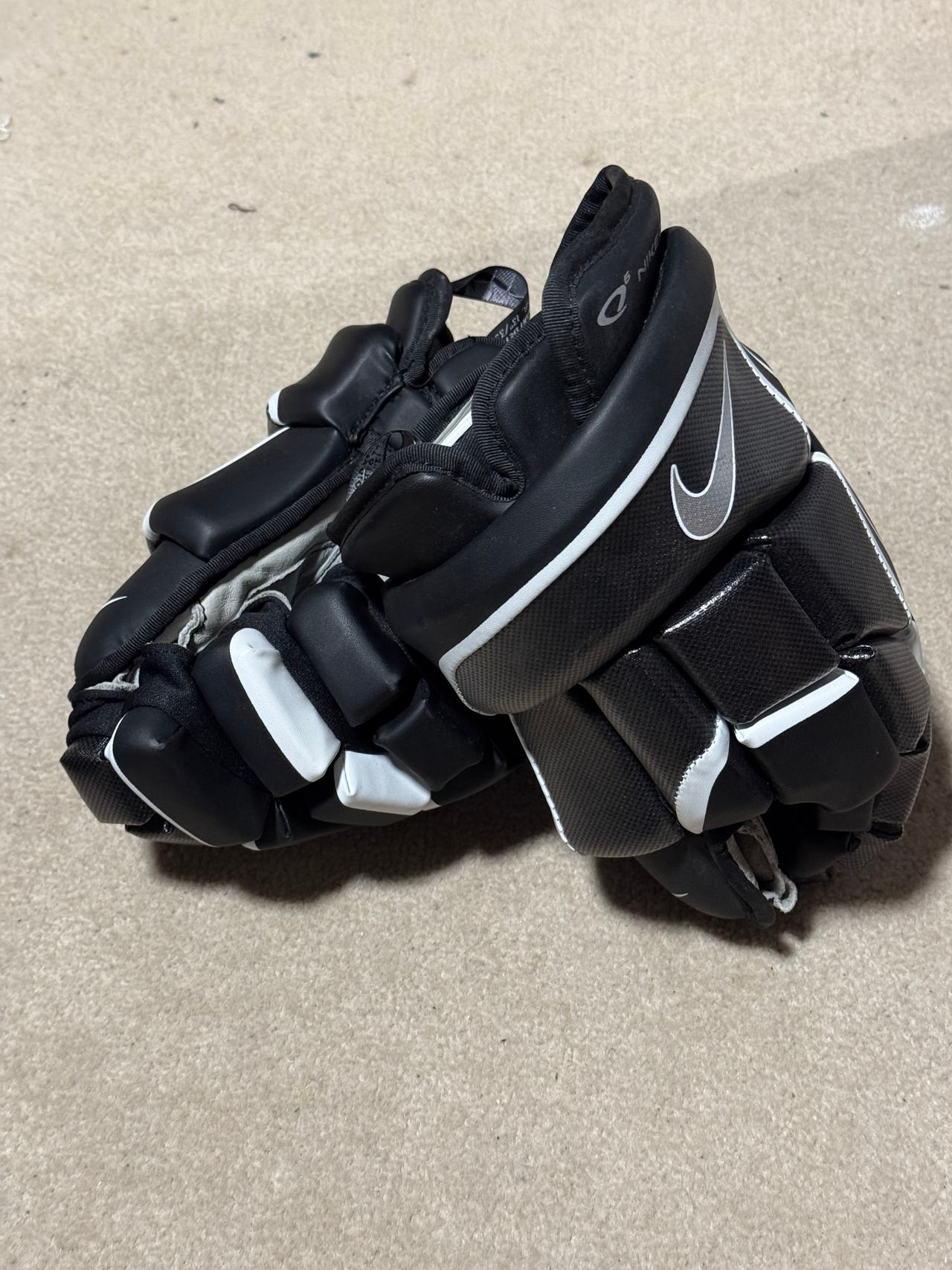 Nike Vapor Hockey Gloves