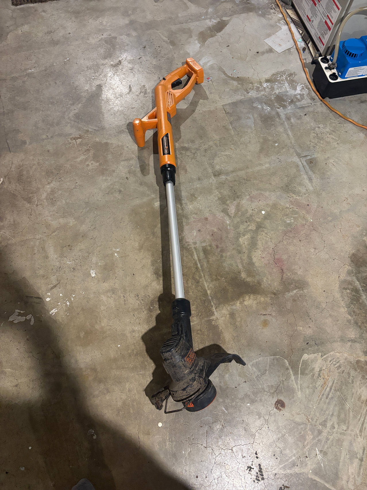 Black + Decker 20V Max Cordless String Trimmer