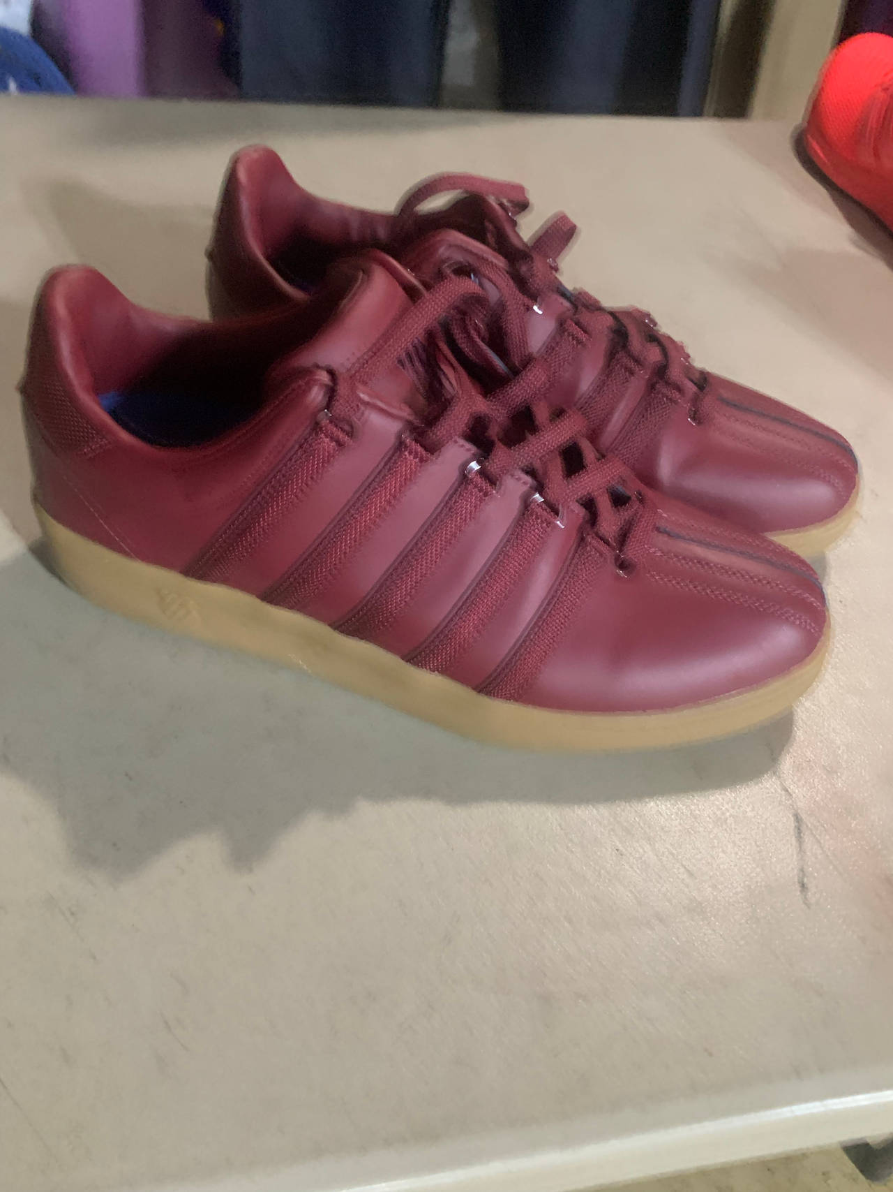 K-Swiss Classic VN Burgundy Gum size 12