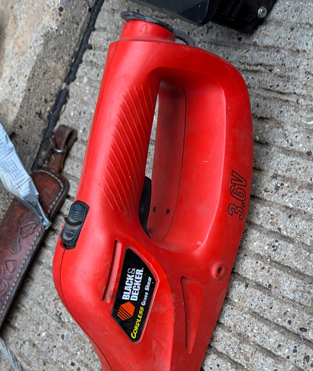 Black & Decker 3.6V Cordless Grass Shear