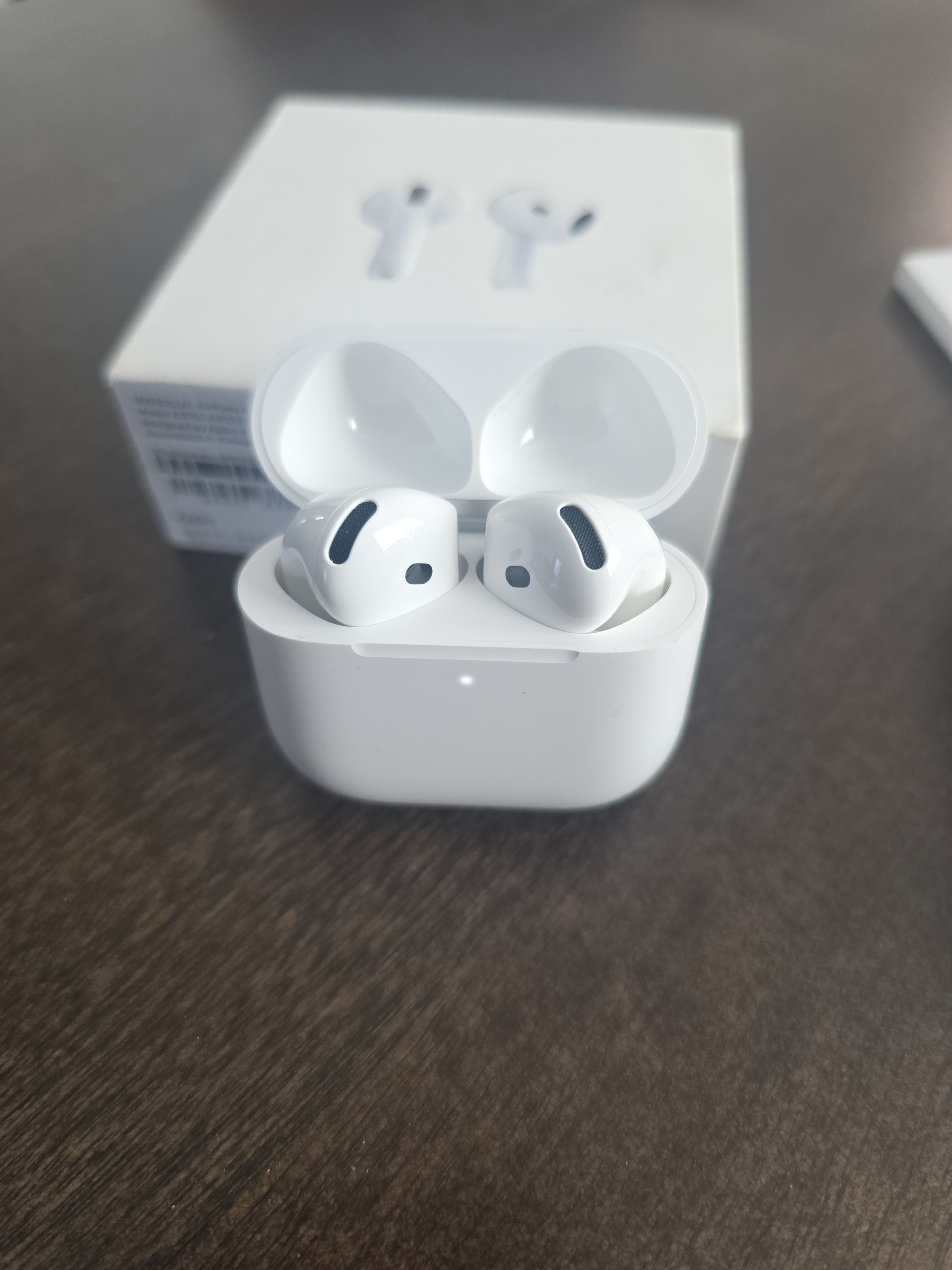 Apple AirPods 4 - Image 8