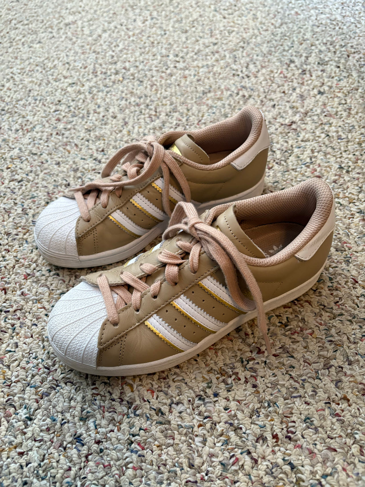 Adidas Superstar