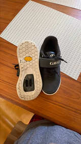 Giro cycling shoes - Image 3