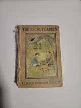 The Secret Garden by Frances Hodgson Burnett (Vintage Edition) - Image 2