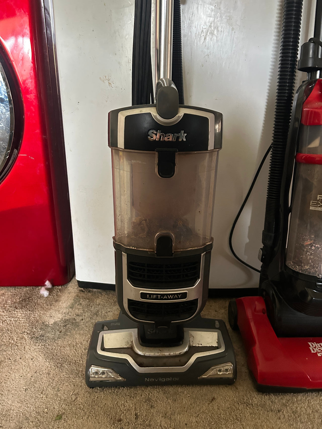 Shark Navigator Lift-Away Deluxe Upright Vacuum