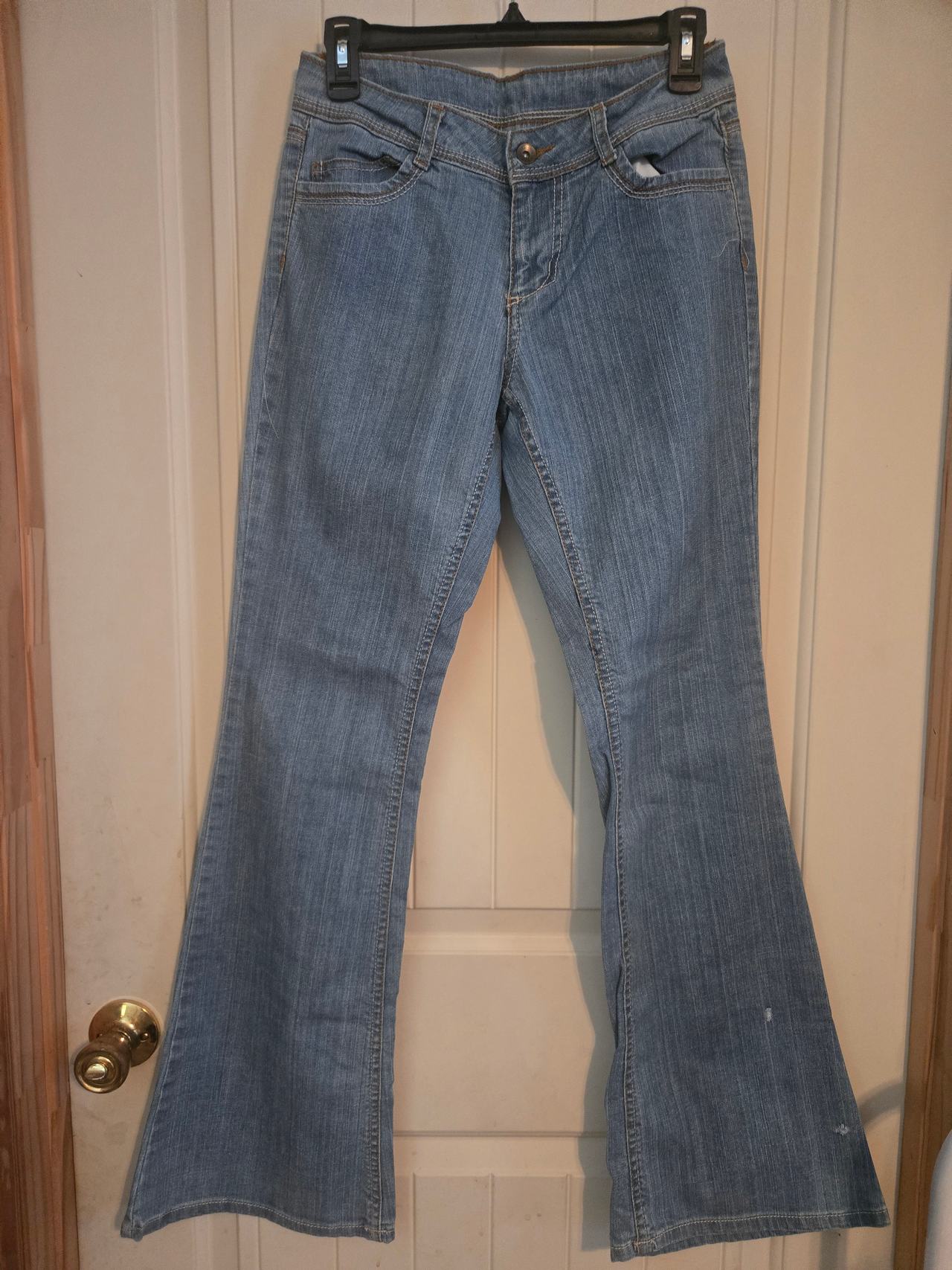 Women's Low Rise Flare Jeans