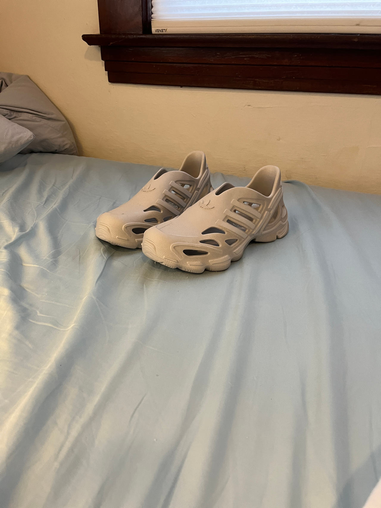Adidas Foam Runner