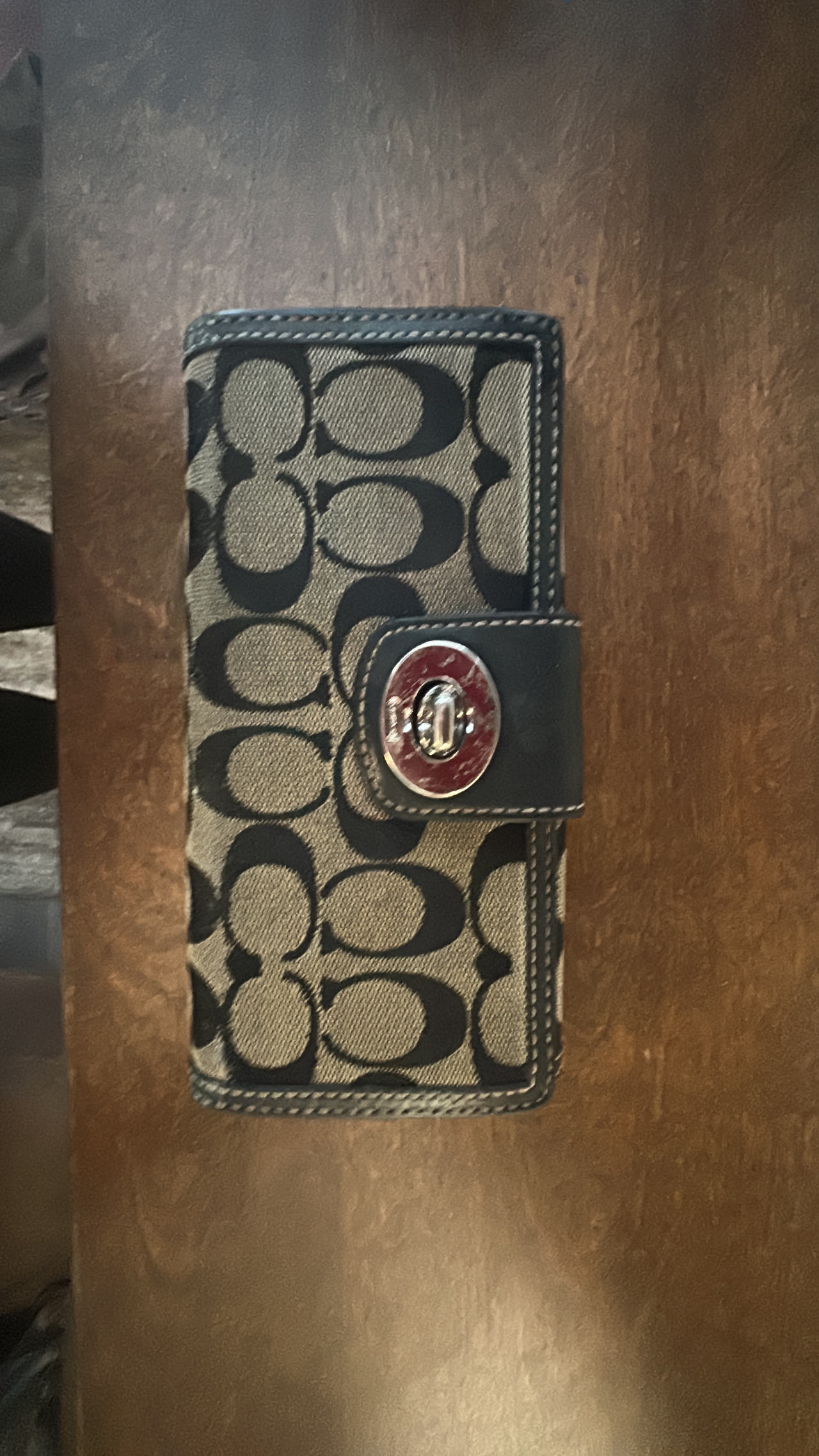 Coach Signature Turnlock Wallet