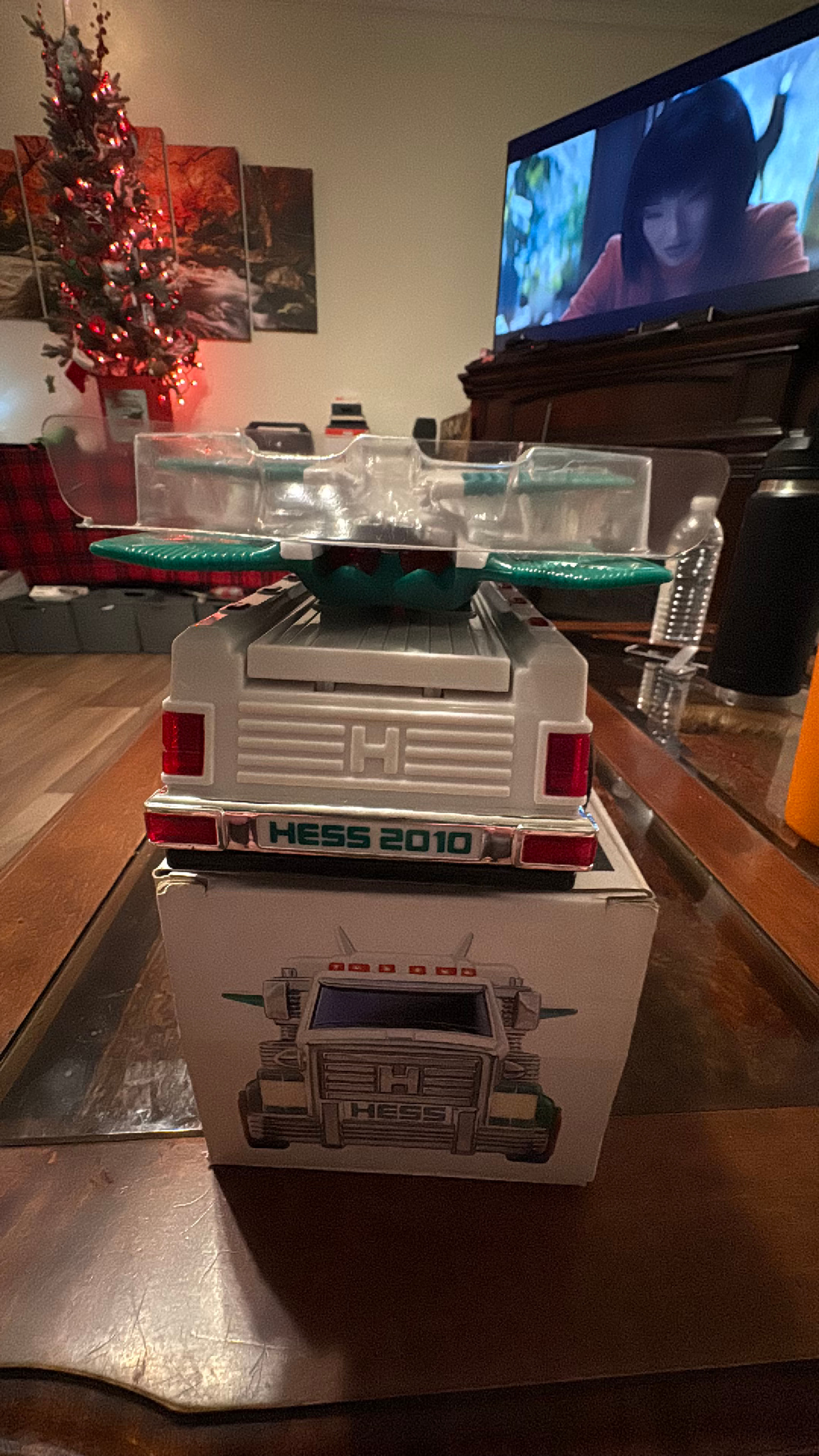 Hess 2010 Toy Truck and Jet - Image 3