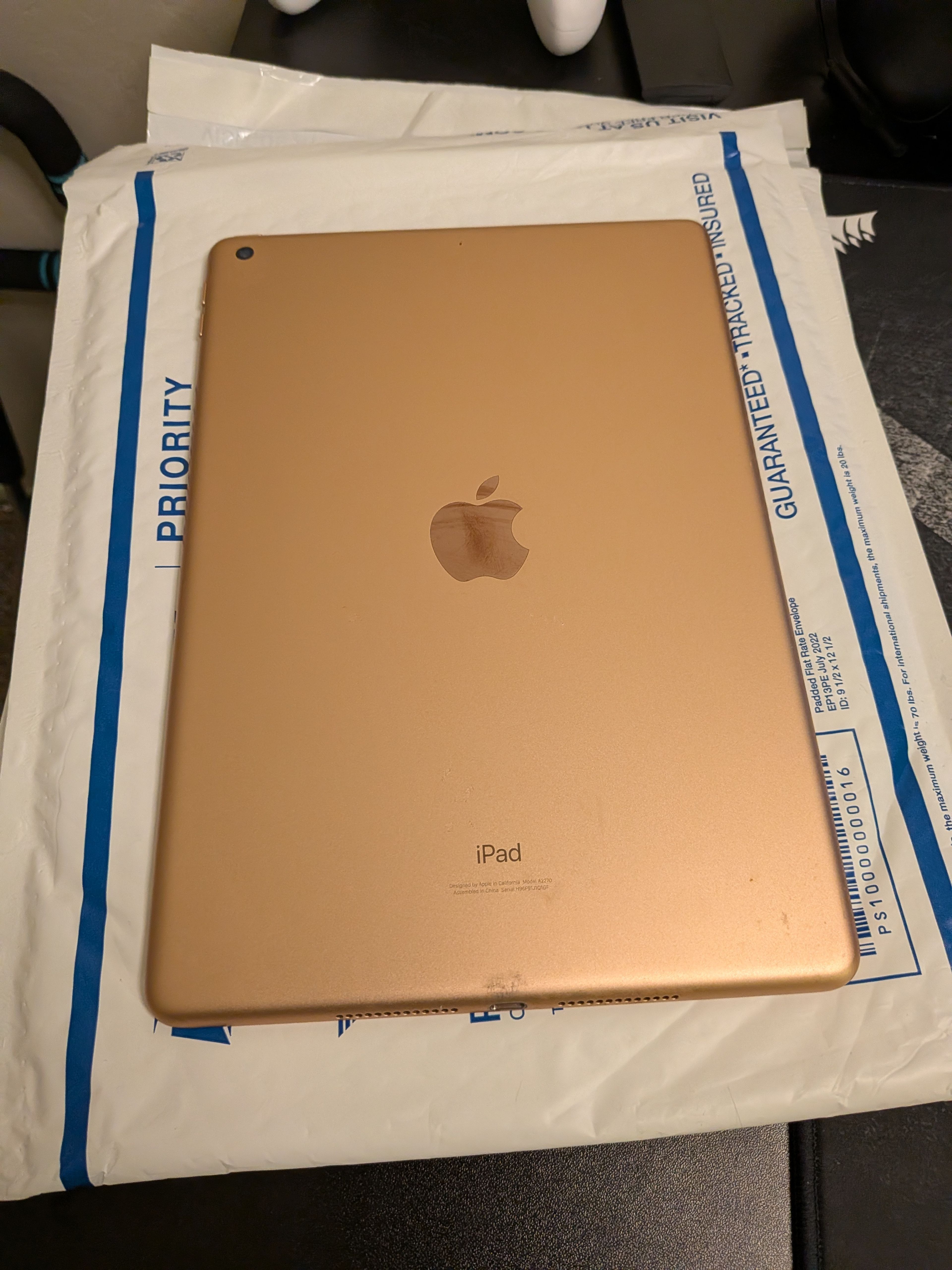 Apple iPad (8th generation) 32GB Wi-Fi Gold - Image 4
