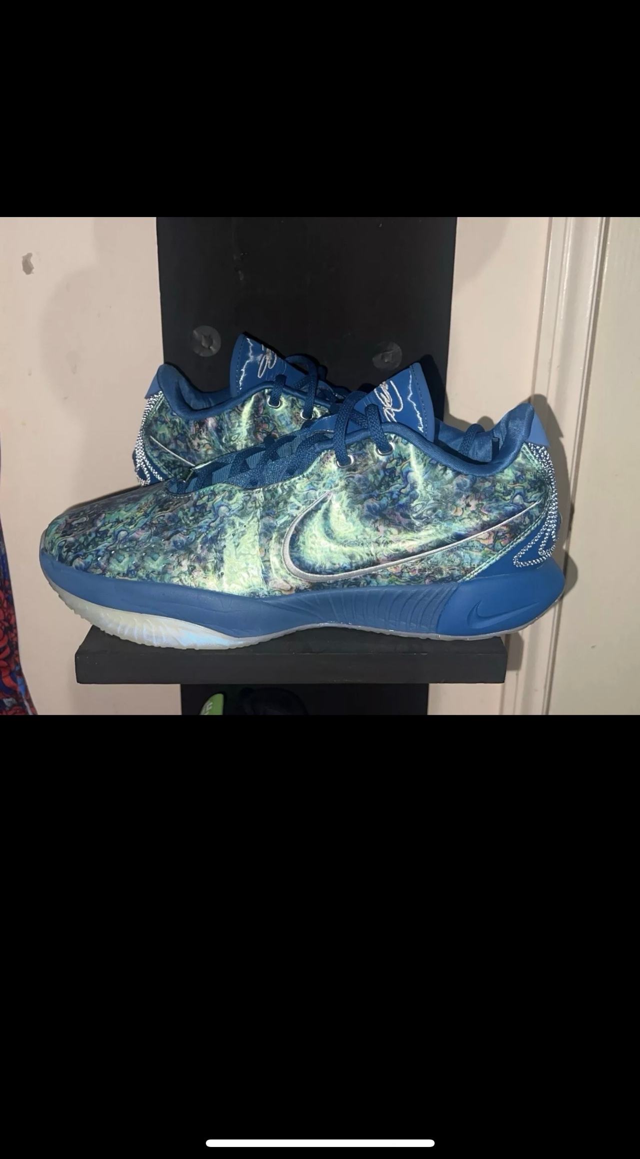Nike LeBron 21 abalone