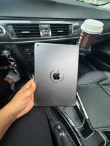 Apple iPad - Image 1