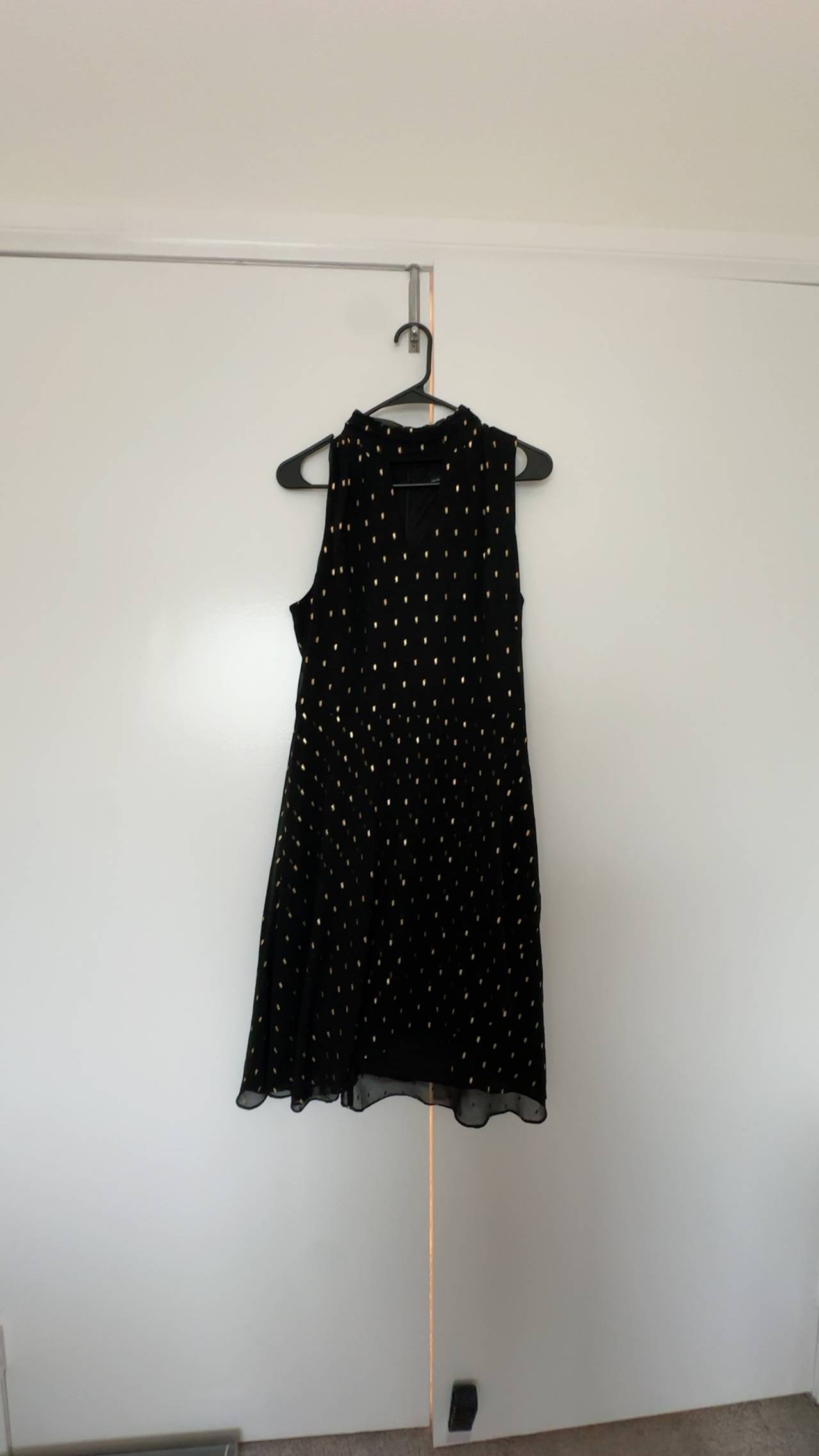 White House Black Market Painted Dot Dress