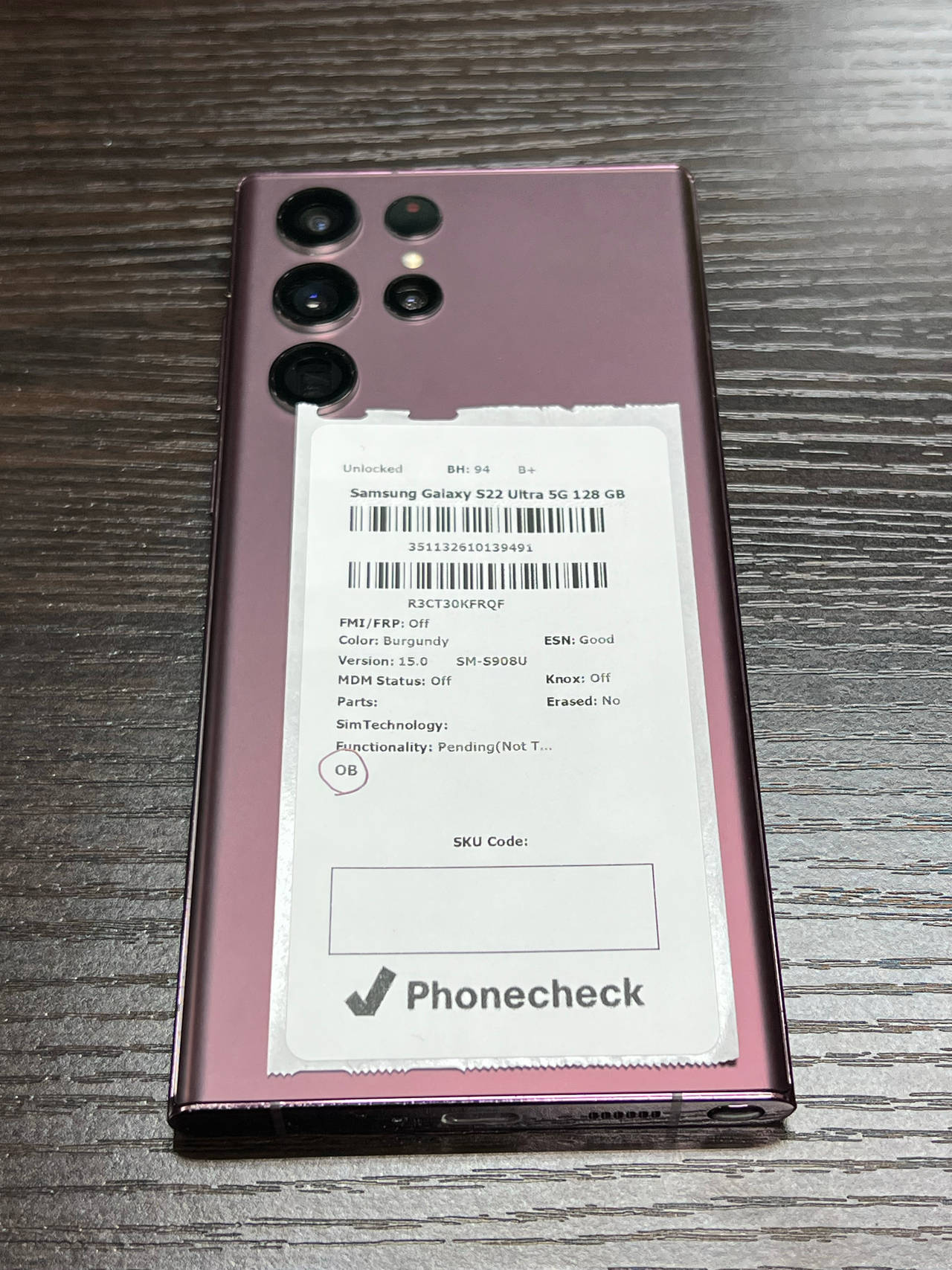 Samsung Galaxy S22 Ultra 5G 128GB Burgundy unlocked 94% battery health