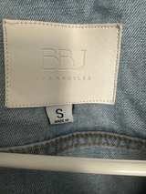 BBJ Los Angeles Distressed Cropped Denim Jacket - Image 5