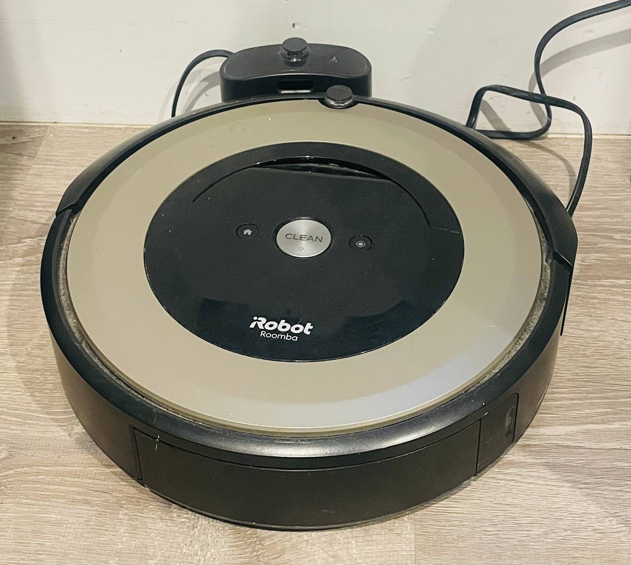 iRobot Roomba E6 Robot Vacuum