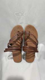 New b.o.c. Born Concept Strappy Toe Loop Sandals Size 9M - Image 2