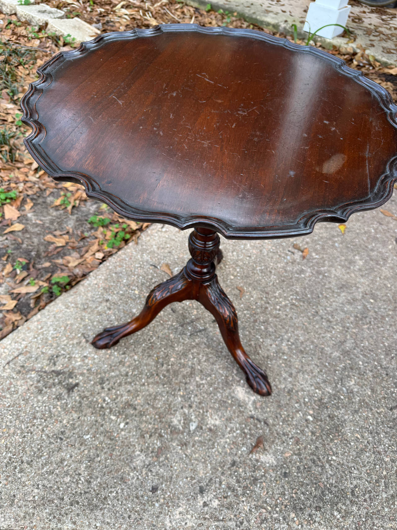 Mahogany Pie Crust Tea Table