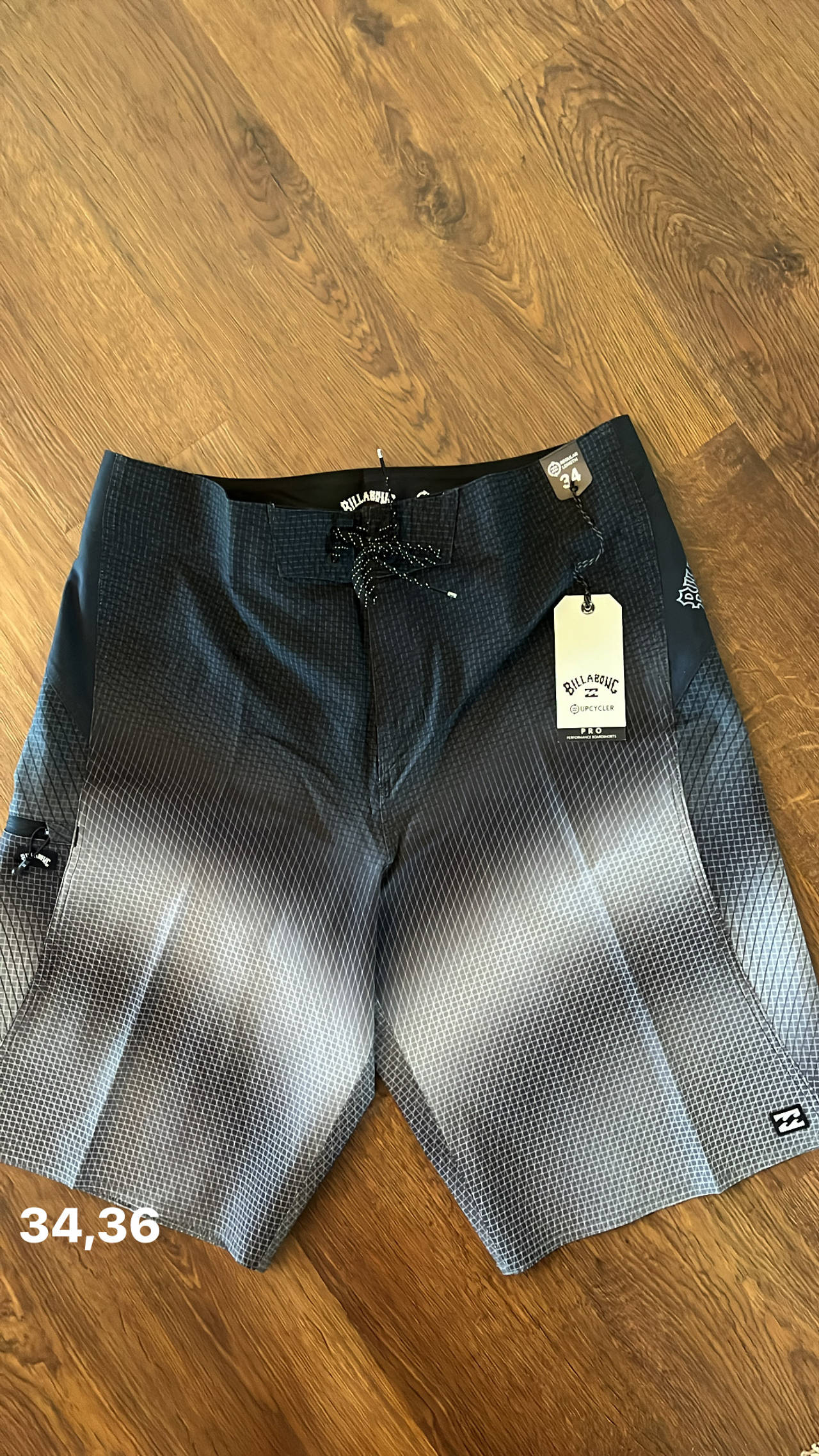 New with tags Billabong Men's 73 Pro Boardshorts 34 waist