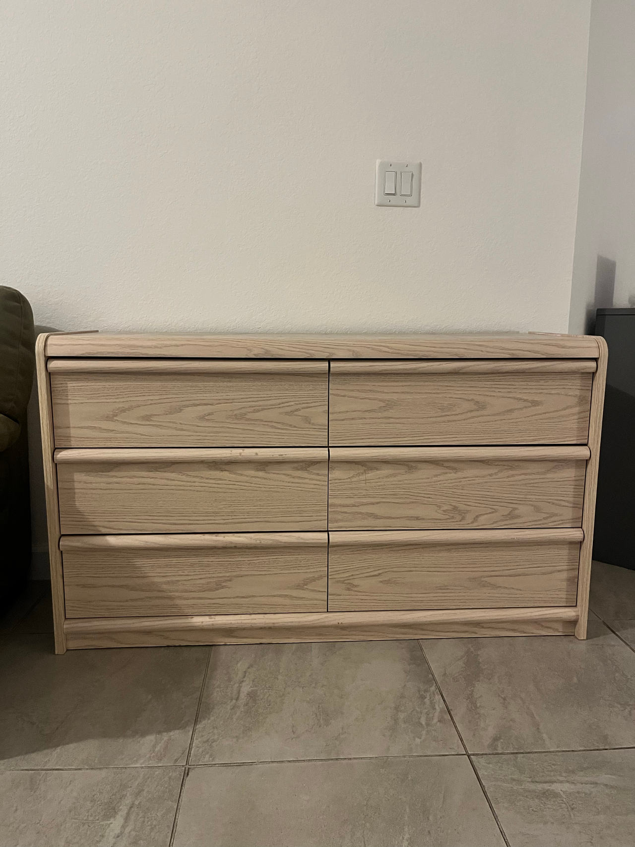 6-Drawer Dresser