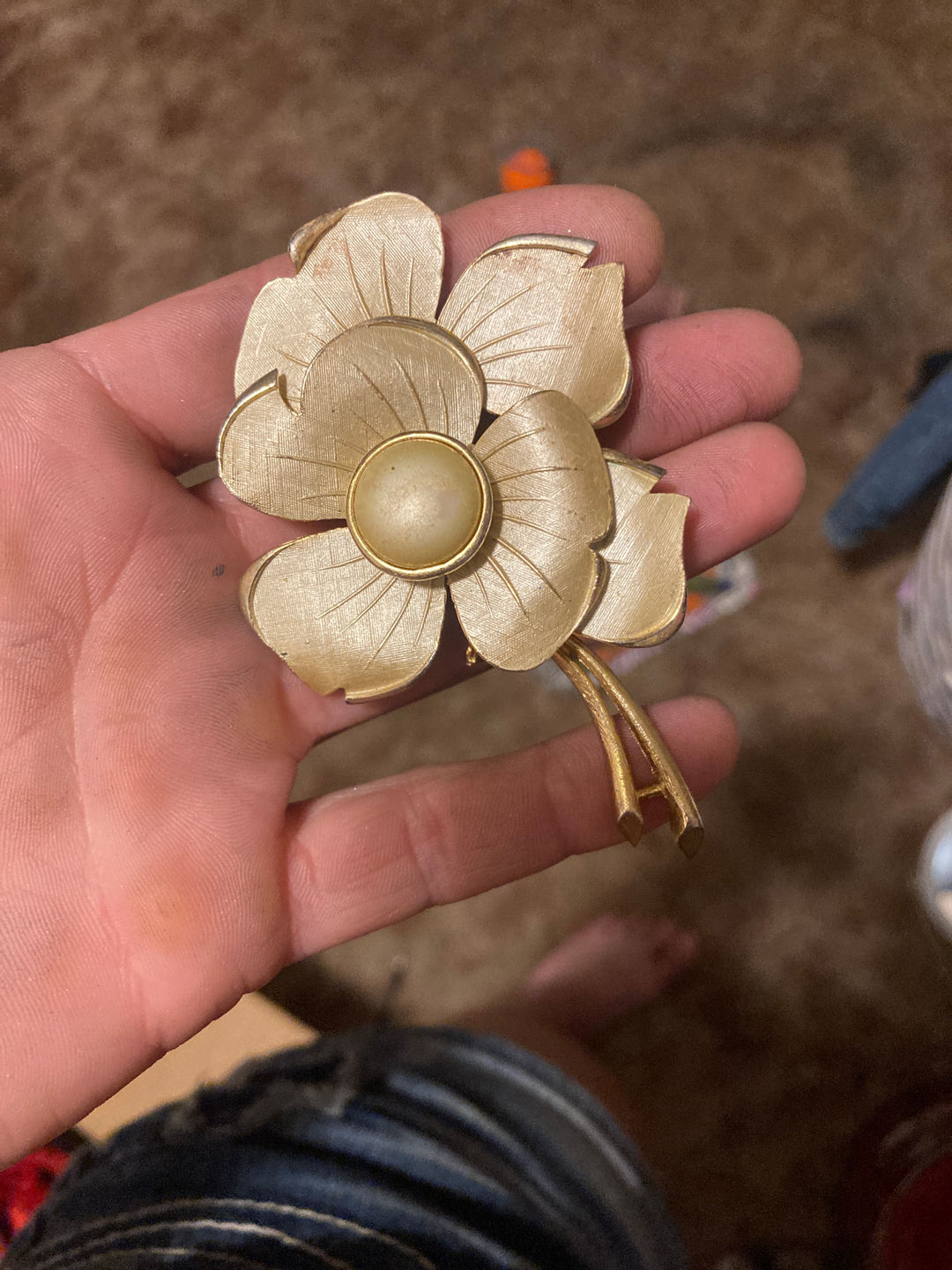 vintage floral brooch