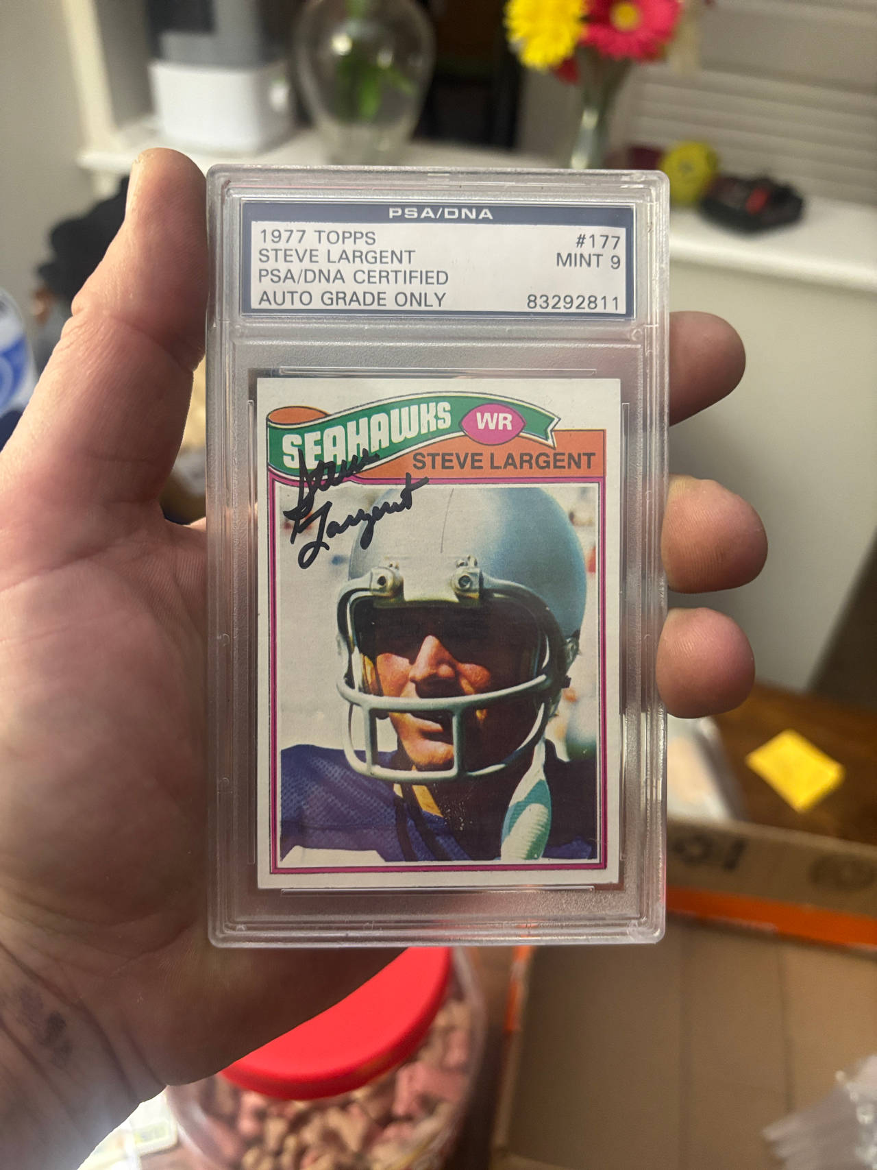 1977 Topps Steve Largent #177 Signed PSA/DNA Mint 9