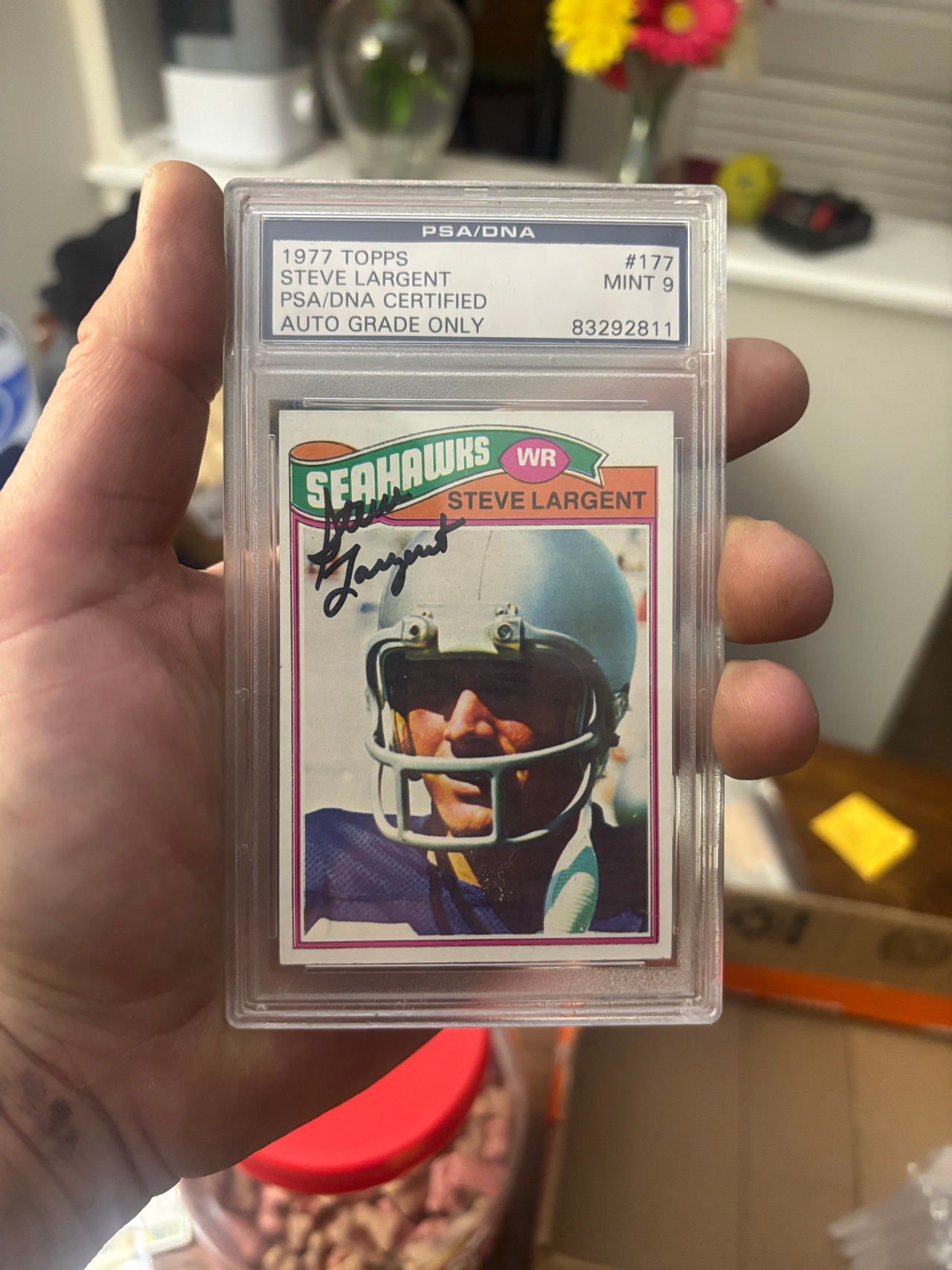 1977 Topps Steve Largent #177 Signed PSA/DNA Mint 9