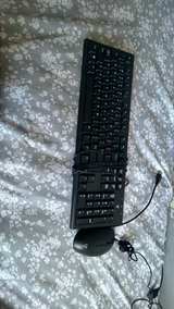 V7 Wired Keyboard and Mouse Combo - Image 4