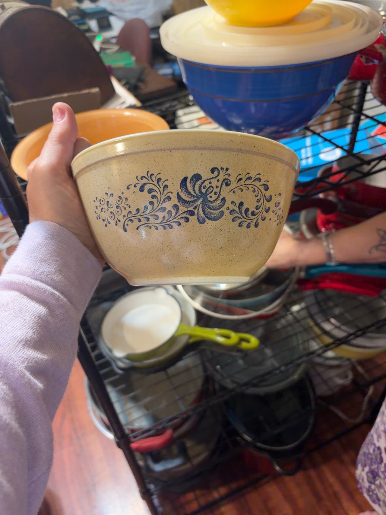 Pyrex Homestead Mixing Bowl