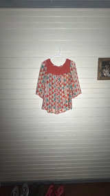 Umgee Women's Blouse size small - Image 2