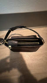 Coach Signature Purse  - Image 7