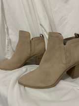 Dolce Vita Wenda Cut Out Bootie - Image 8