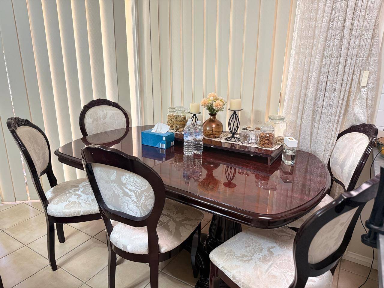 Victorian Style Dining Table Set