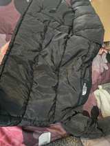 The North Face 1996 Retro Nuptse Jacket medium fit. - Image 3